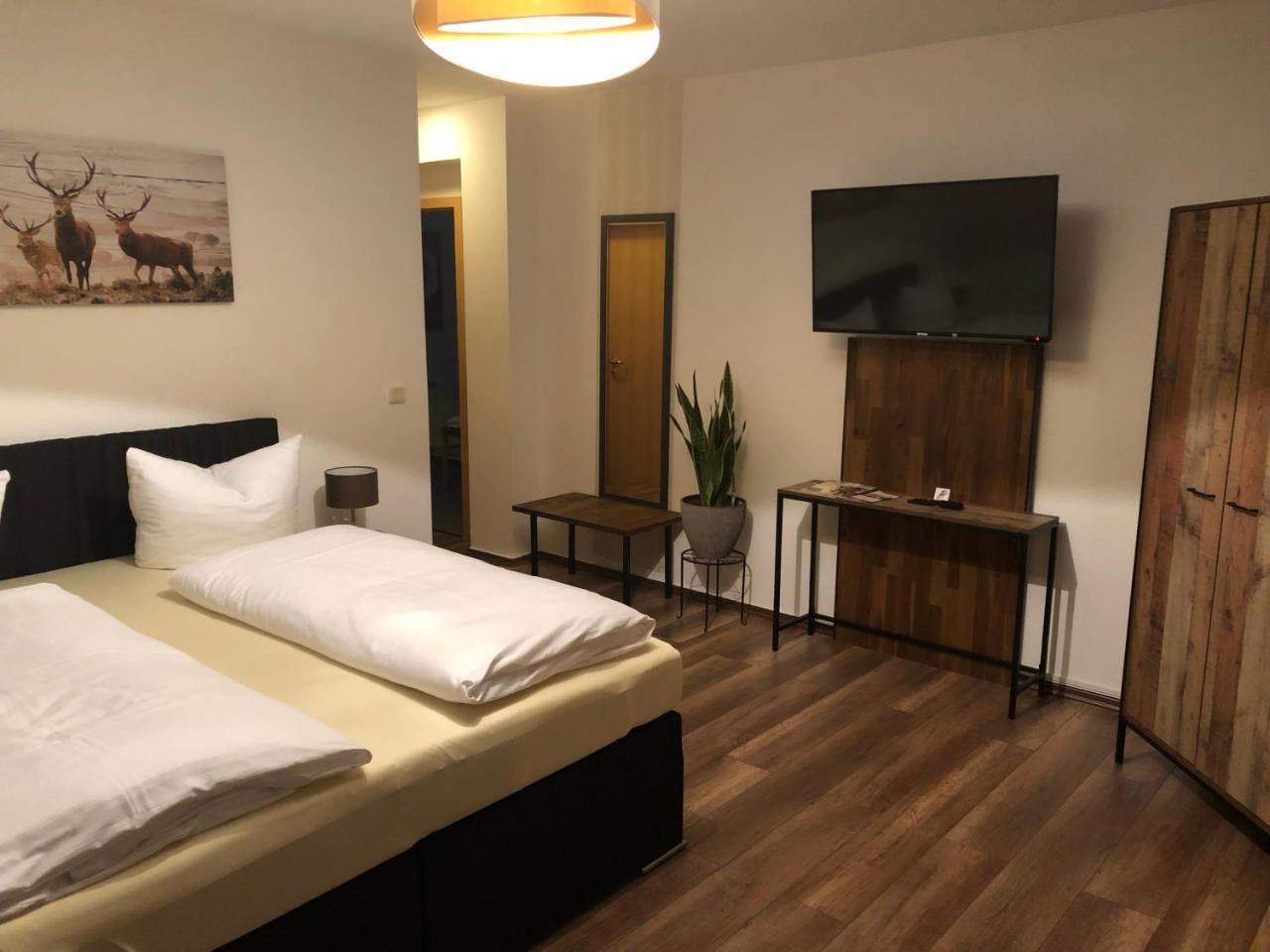 Hotel Garni Zum Rebstock Naumburg  Eksteriør bilde