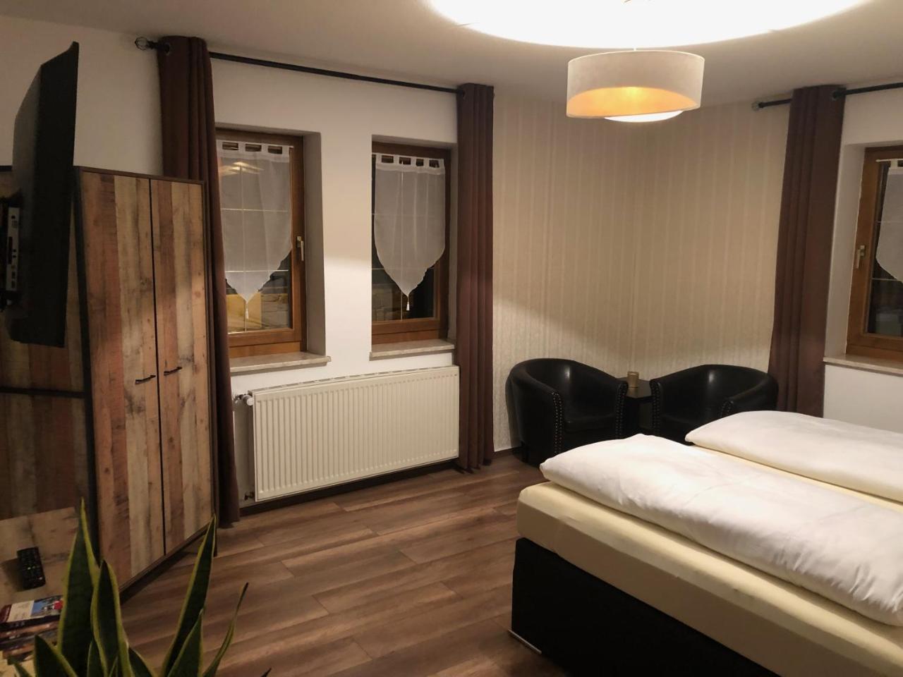 Hotel Garni Zum Rebstock Naumburg  Eksteriør bilde